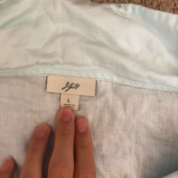 Blue button down tank - Picture 2 of 3